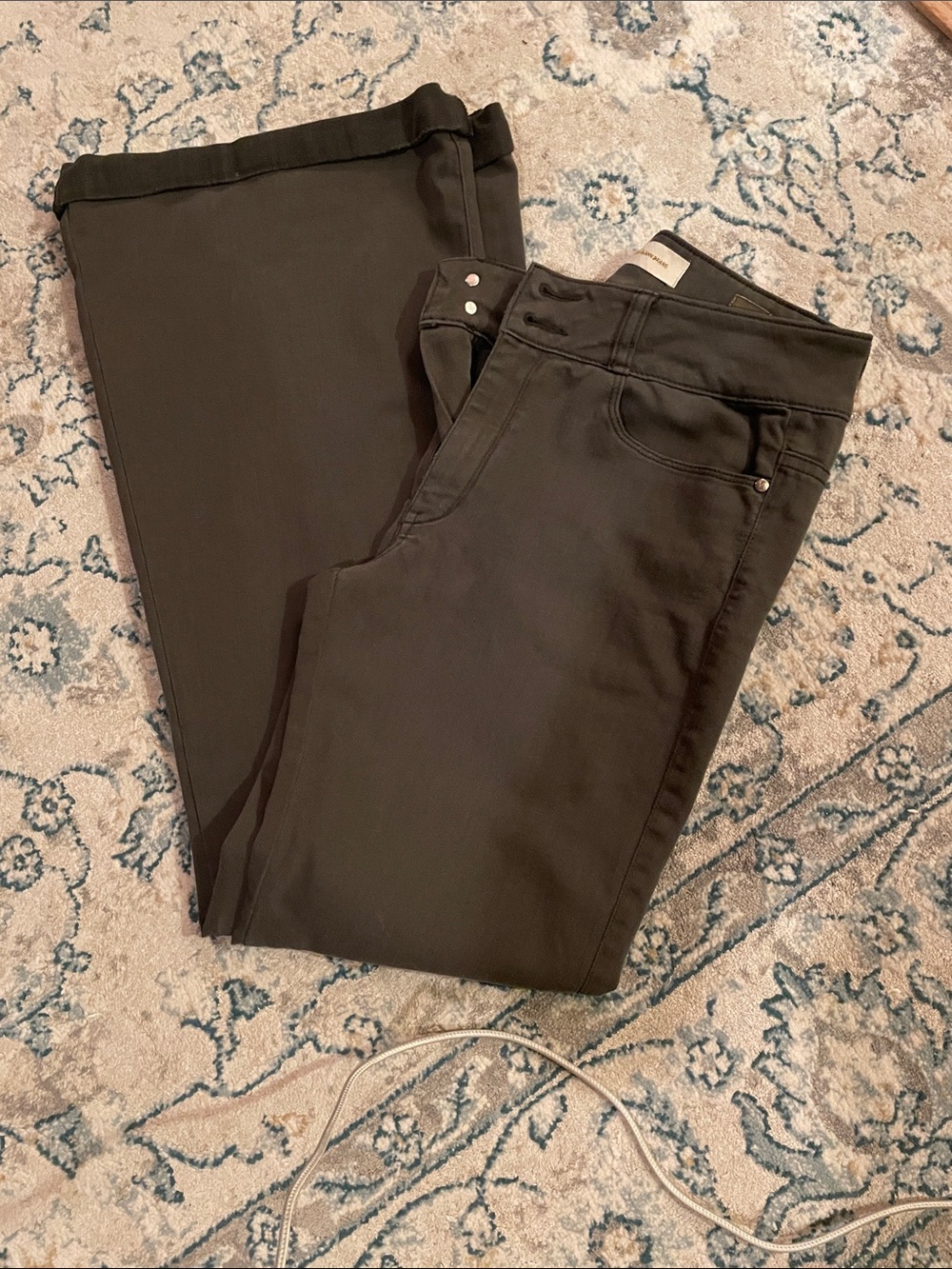 Pilcro Wide-Leg Jeans in Black
